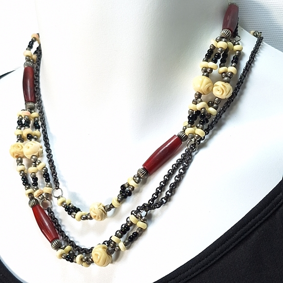 Hand Carved Bone Silver Metal Chain Infinity Necklace - Picture 2 of 9